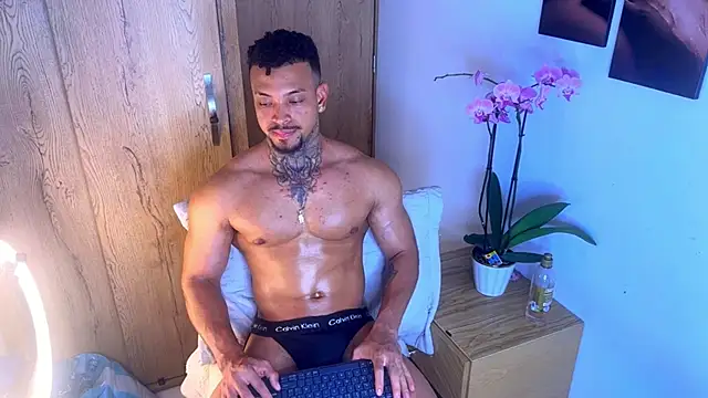 XXX chat uživo modela Stiven_collins