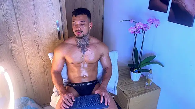 Stiven_collins élő XXX-chatje
