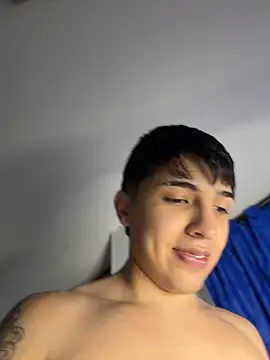 XXX chat uživo modela pabonsito
