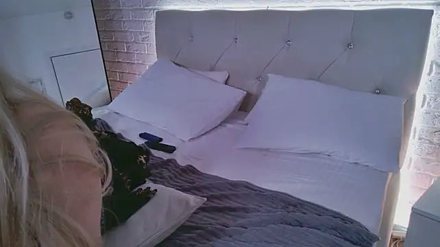 ChloeWells' Live XXX Chat