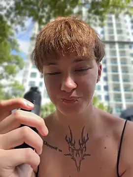 IceMur live XXX chat