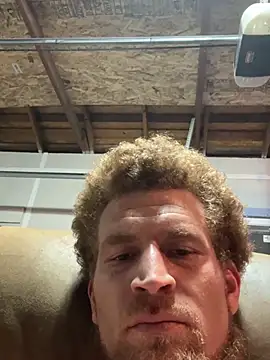 Buddabruh: διαδικτυακό σόου στην κάμερα