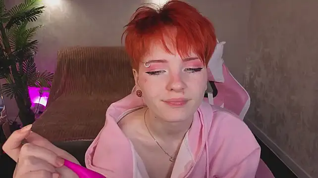 Furry_foxy live XXX chat