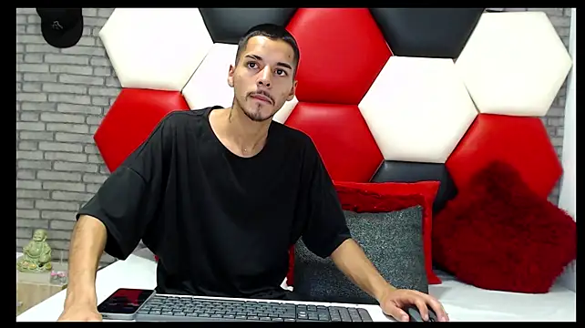 Thristan05's Live XXX Chat