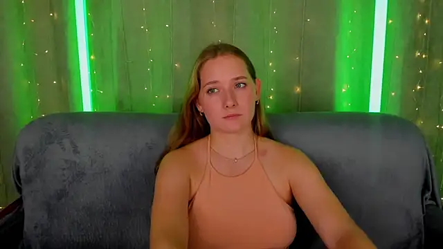 Chat +18 de AlinaVice ao vivo