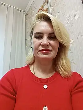 Chat +18 de JennyOMay ao vivo