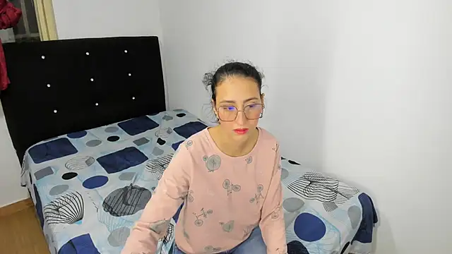 XXX chat uživo modela RachelJones_