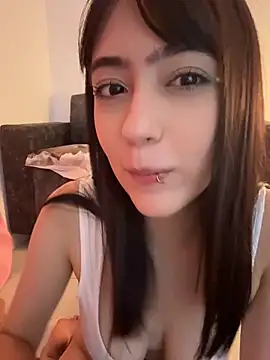 Hinata_3 Chat XXX in diretta