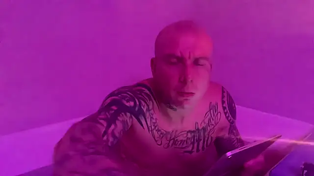 nicedicknicetats Show in webcam