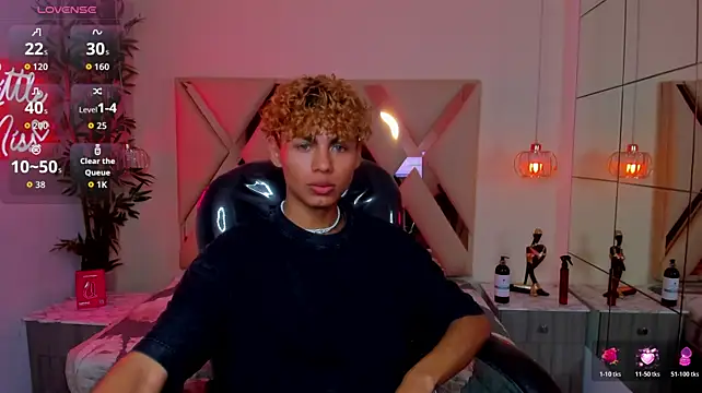 Chat XXX en directo de Anyelo_Twink