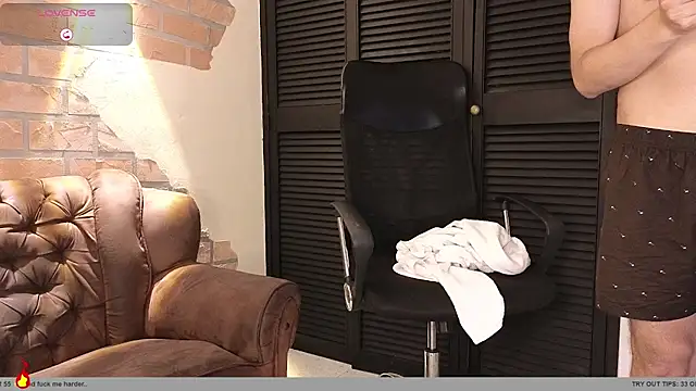Connorr_01n Webbikameraesitys