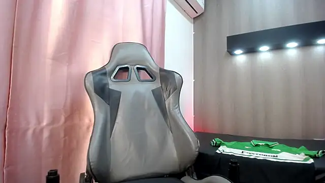 Tayson_Hot élő XXX-chatje