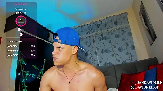 DavidNeill – Naživo XXX chat
