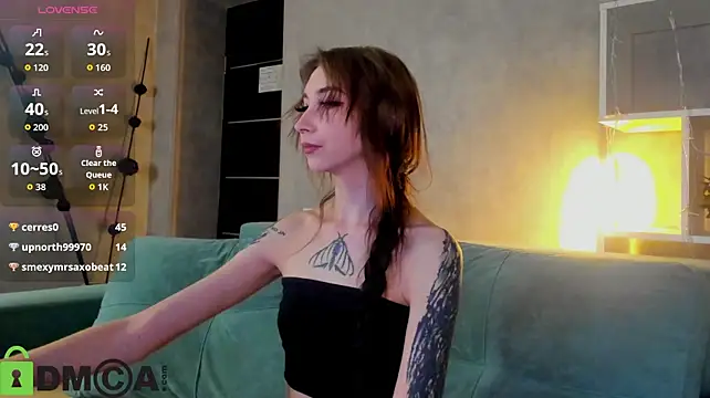 Ellen_Hops লাইভ XXX চ্যাট