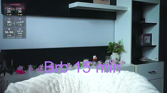 EvaAndLuna Adlı Modelin Canlı XXX Sohbeti