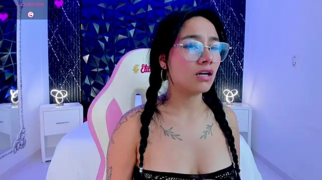 AnaiaClarck's Live XXX Chat