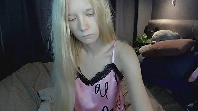 Asya_Almost লাইভ XXX চ্যাট
