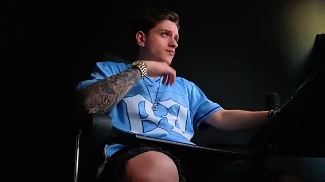 FelixStarkk's Live XXX Chat