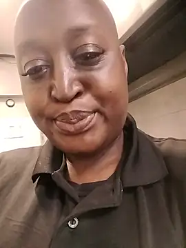 XXX chat uživo modela Eroticchocolate91
