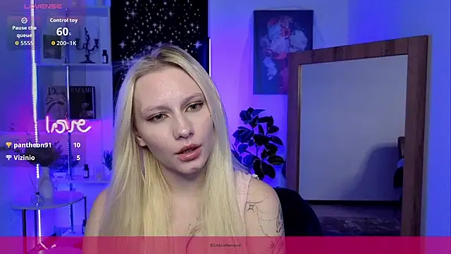XXX chat uživo modela ElodieRenaud
