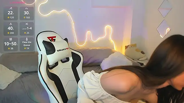 Онлайн чат XXX missevelyn__
