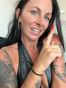 Mel-Mia Chat XXX in diretta