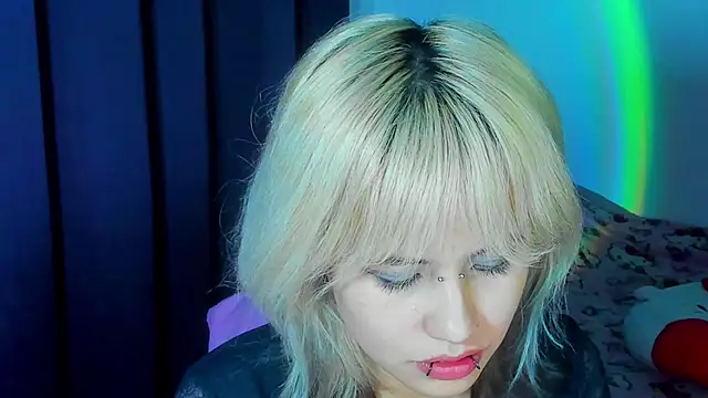 Chat +18 de Akane-Mou ao vivo
