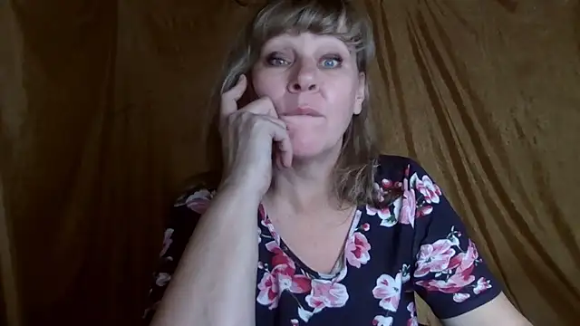karina_ren_'s Live XXX Chat