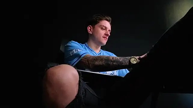 FelixStarkk – Naživo XXX chat