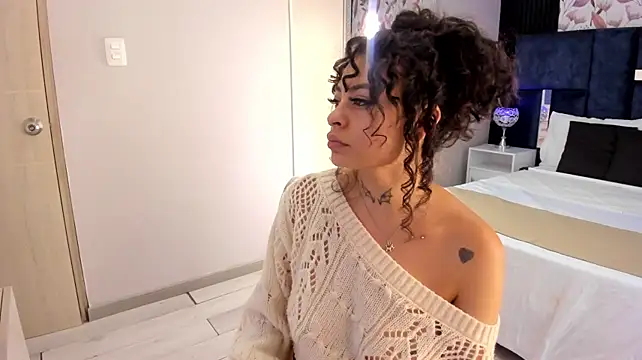 KatherineGomez Chat XXX in diretta