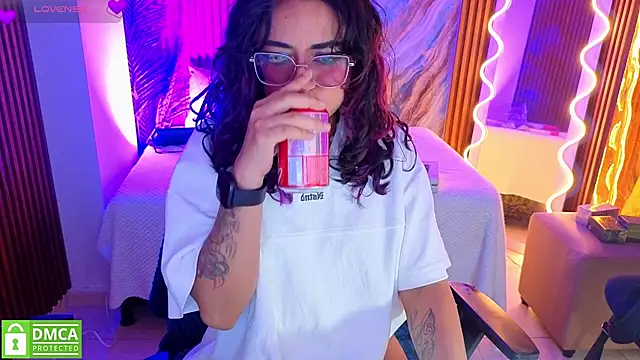 kristen_tay Chat XXX in diretta