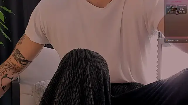 TalkingHead_0_'s Live XXX Chat