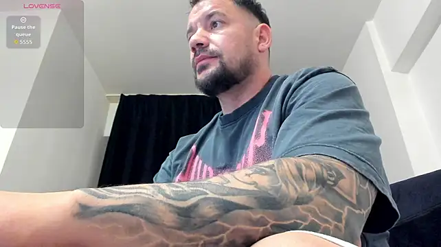 musclemonster31 Webcam Show