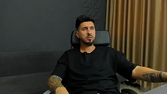 LoganStroud Chat XXX in diretta
