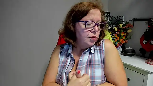 Adelewildx – Naživo XXX chat