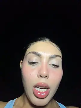 zui_lu Chat XXX in diretta