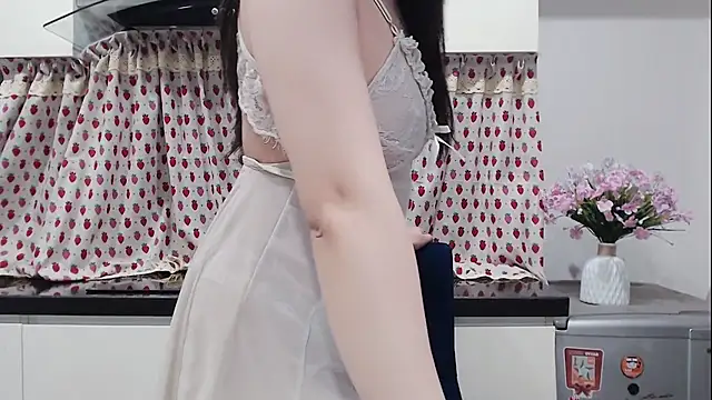 Rinasakin Live XXX chat