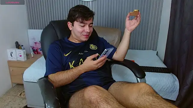 Czat XXX na żywo – Julian_Smith21
