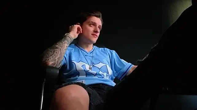 FelixStarkk 라이브 XXX 채팅