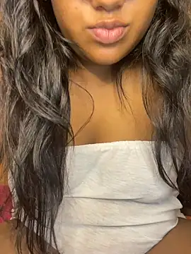 Nethmi156's Live XXX Chat
