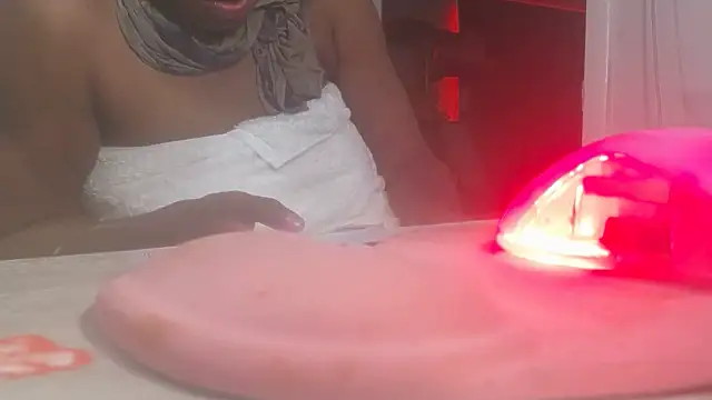 nastydianastrips Webcamshow