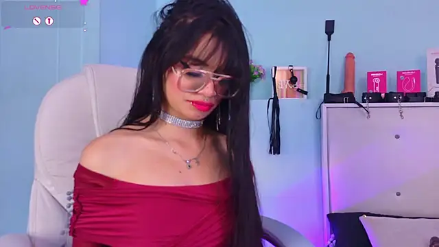 צ'אט XXX בשידור חי של Emerald_gh
