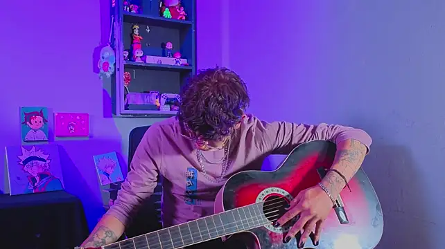 MikeyKuro – Naživo XXX chat