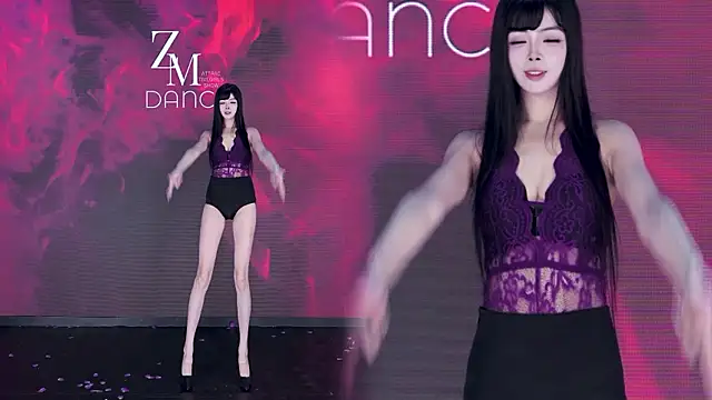 XXX chat uživo modela RSS-003