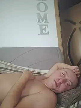 TirelessLot3 Chat XXX live
