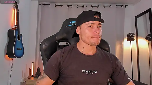 connorsmiith XXX чат на живо