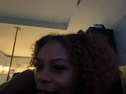 Chatroom XXX en direct de slimthic