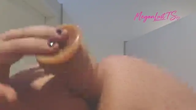 XXX chat uživo modela MeganTemptation