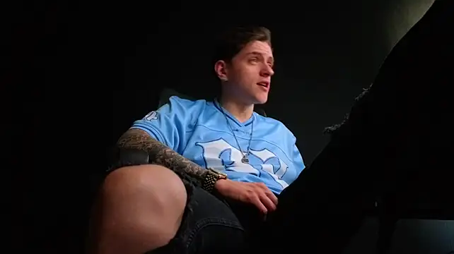 Živý XXX chat FelixStarkk