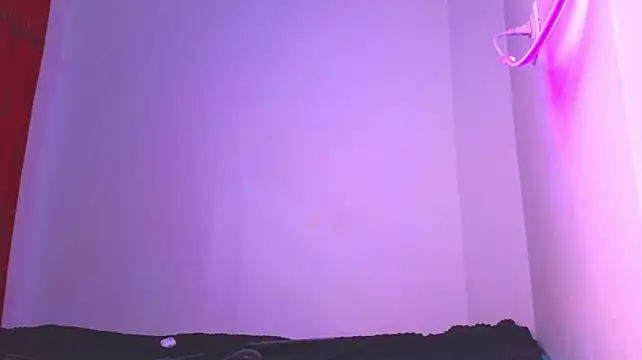 XXX chat uživo modela adeline_777